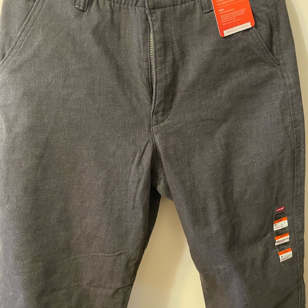 Levi's Gray Chinos with Classic Straight-Leg Design